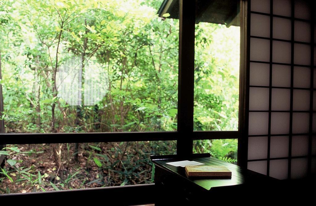 Ishiyama Rikyu Gosoku No Kutsu Hotel Амакуса Екстериор снимка